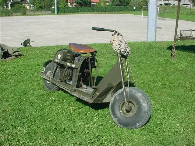 1ère Fête des Véhicules Militaires 2006 à Veigy-Foncenex. - vue 8