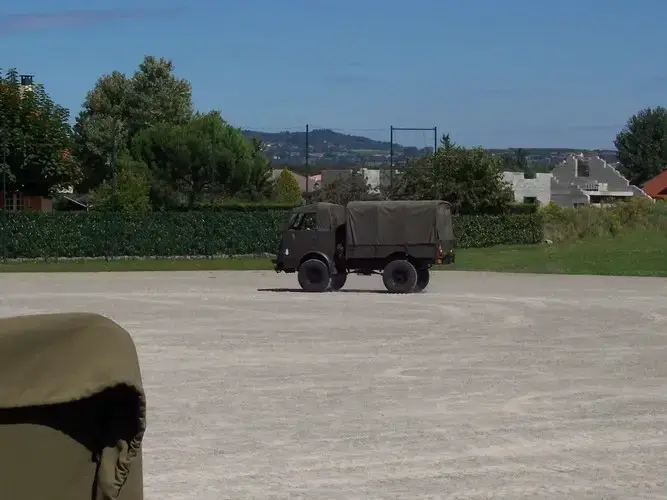 1ère Fête des Véhicules Militaires 2006 à Veigy-Foncenex. - vue 14